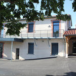 Façade côté cours Après